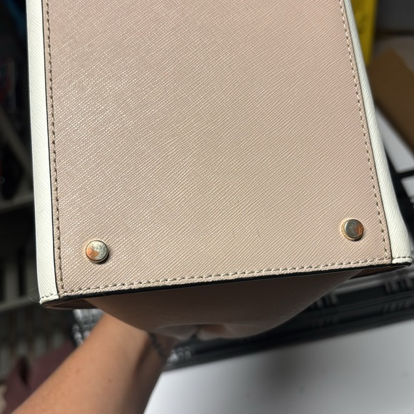 Kate Spade Cameron tote medium. - Picture 6 of 6